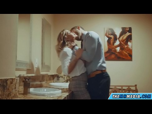 ❤️ Ilehoria busti batek komun publiko batean seduzitzen zaituenean Super pornoa gurean eu.milfnut-net.ru ❌️❤
